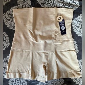 Empetua High-waisted Boyshort Shapewear